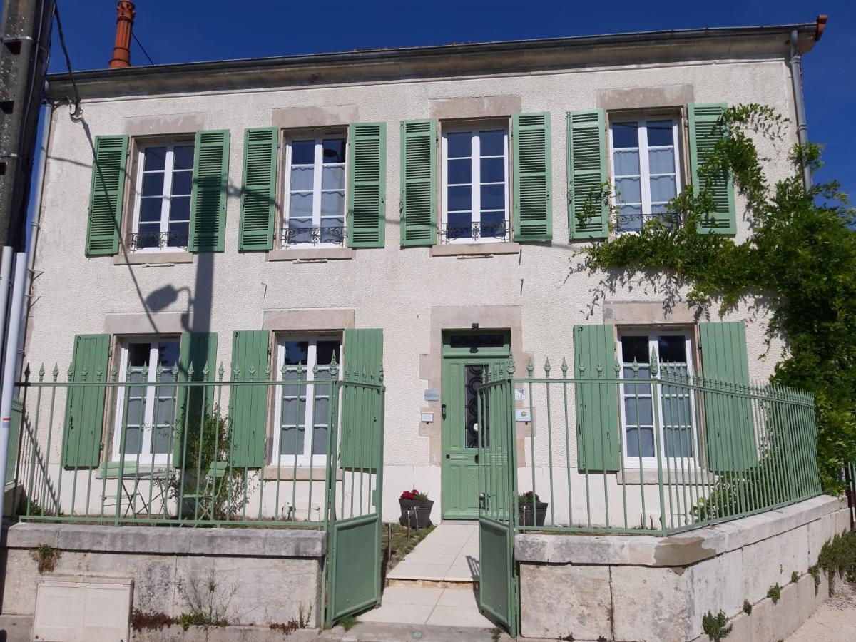 Les Volets Verts Aulnay Aulnay  Exterior foto